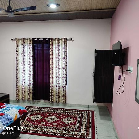 OYO 89839 Hotel Mohani Inn And Banquet Kausani Extérieur photo