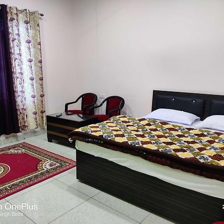 OYO 89839 Hotel Mohani Inn And Banquet Kausani Extérieur photo
