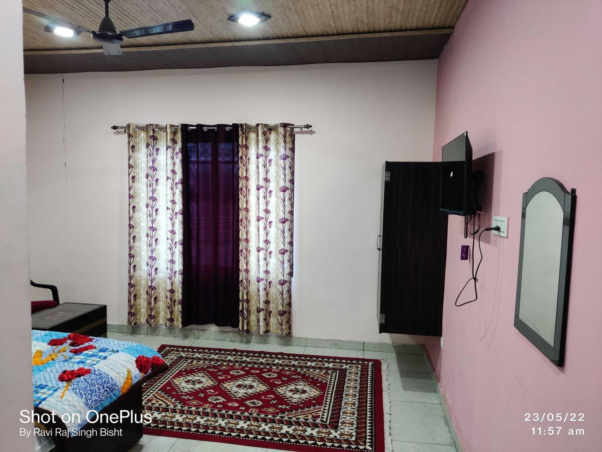 OYO 89839 Hotel Mohani Inn And Banquet Kausani Extérieur photo