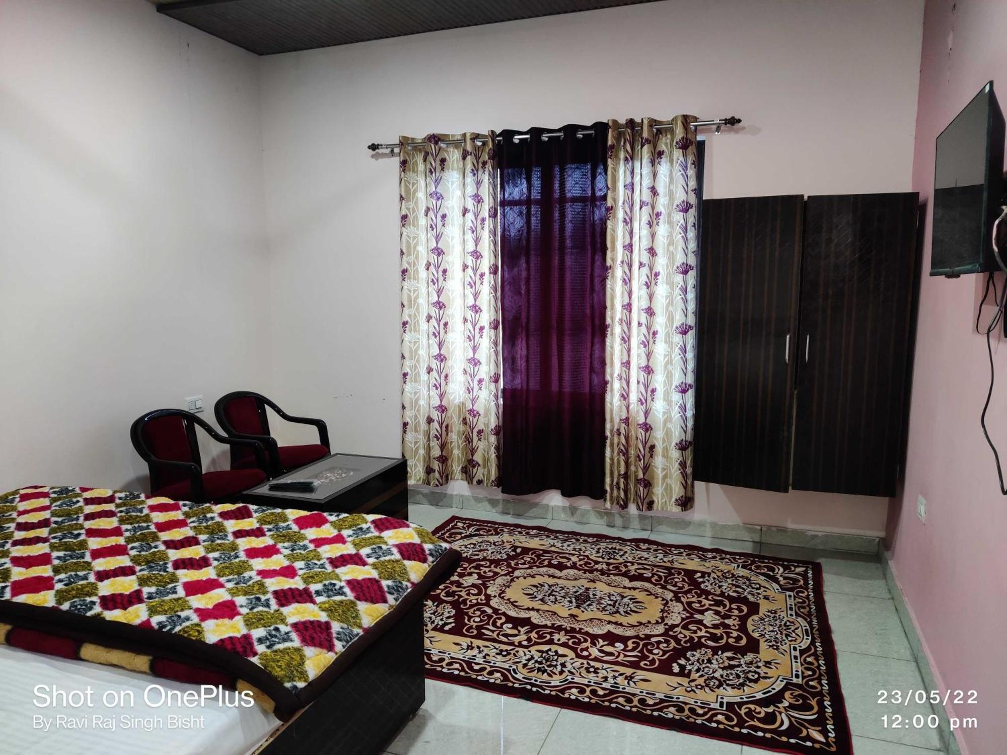 OYO 89839 Hotel Mohani Inn And Banquet Kausani Extérieur photo